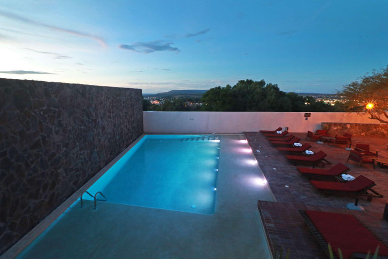 Sport & Beauty 2, Albor San Miguel de Allende, Tapestry Collection by Hilton, Allende