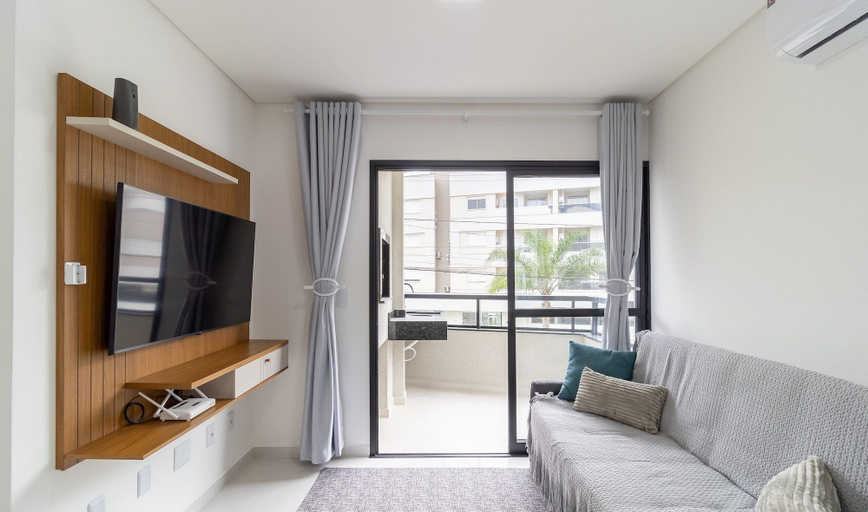 Living area, Apart With Barbecue 7 min From the Beach Orn0101, Florianopolis