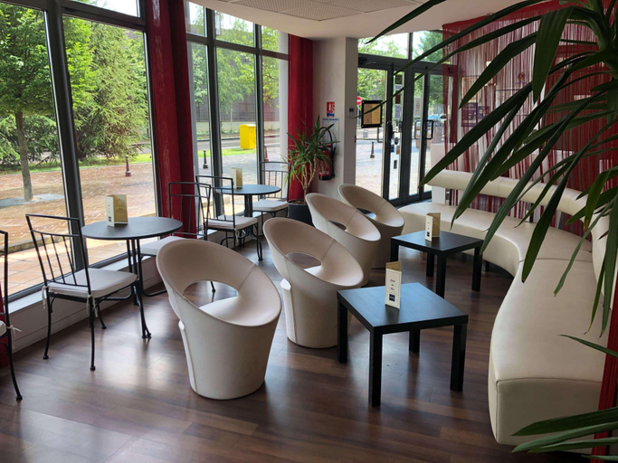Public Area 2, Kyriad Charleville Mezieres, Ardennes
