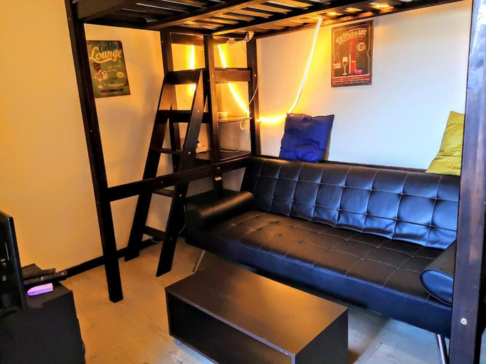 Others 3, Mini Studio de 13 m2 avec terrasse 15 mn centre Nimes, Gard