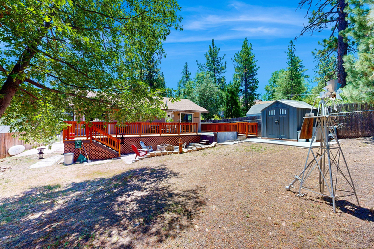 Terrace/patio 4, Lazy Bear Cabin #554, San Bernardino