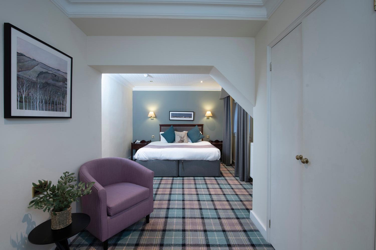Bedroom 2, The Royal George Hotel, Perthshire and Kinross