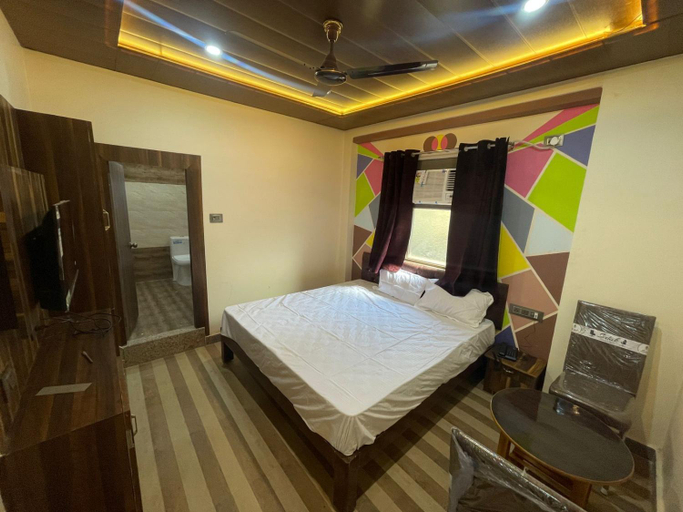 Others 2, HIMALYA INN, Varanasi