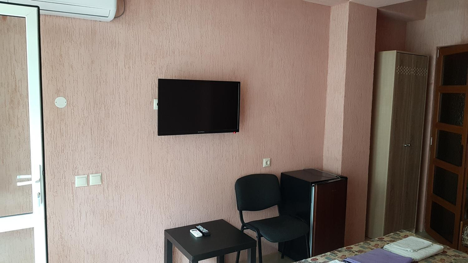 Others 4, Volna Gostevoy Dom, Sochi gorsovet
