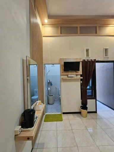 Bedroom 4, Merapi Indah Hostel, Probolinggo