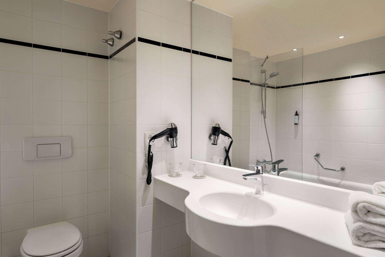Bathroom 4, Vienna House Easy by Wyndham Landsberg, Landsberg am Lech