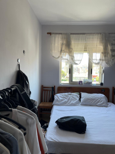 Others 5, Ernald, Tiranës
