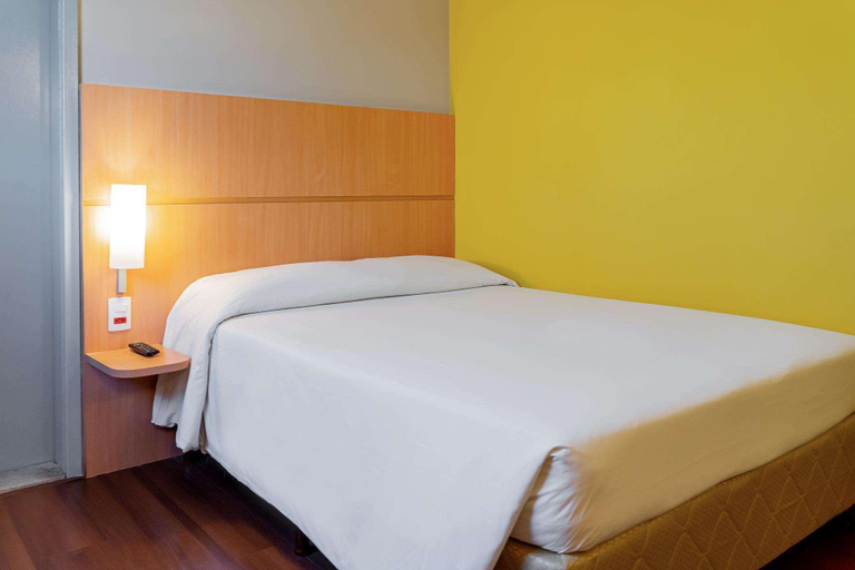 Bedroom 3, Hus Hotel Dourados, Dourados