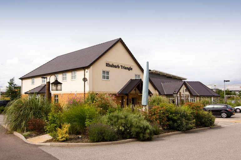 Exterior & Views 2, Premier Inn Wakefield City North, Wakefield