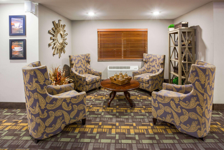 Public Area 3, AmericInn by Wyndham Sibley, Osceola