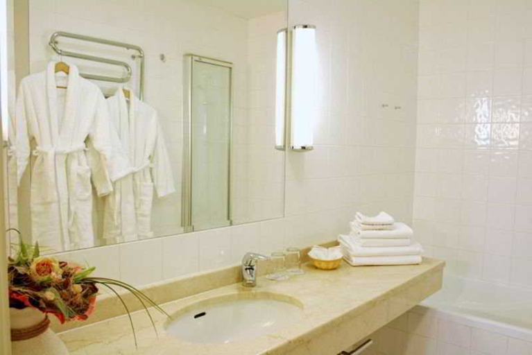 Bathroom 5, EA Hotel Julis, Praha 1