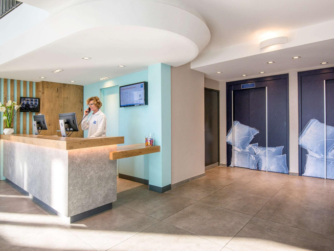 Public Area 3, ibis budget Nice Californie Lenval, Alpes-Maritimes