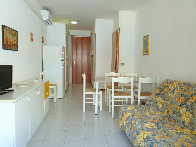 Bedroom, Delightful seaside flat with ac - Beahost, Venezia