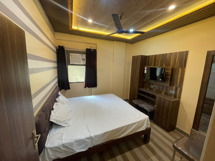 Others 5, HIMALYA INN, Varanasi