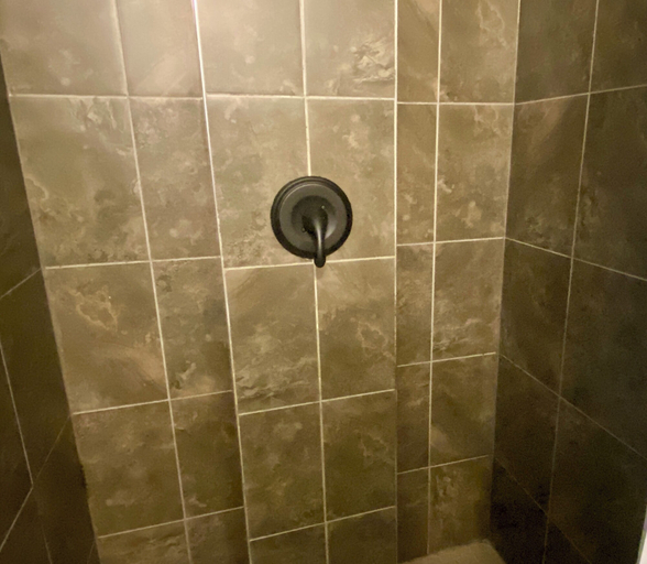 Bathroom 4, South Shore Suites, Huron