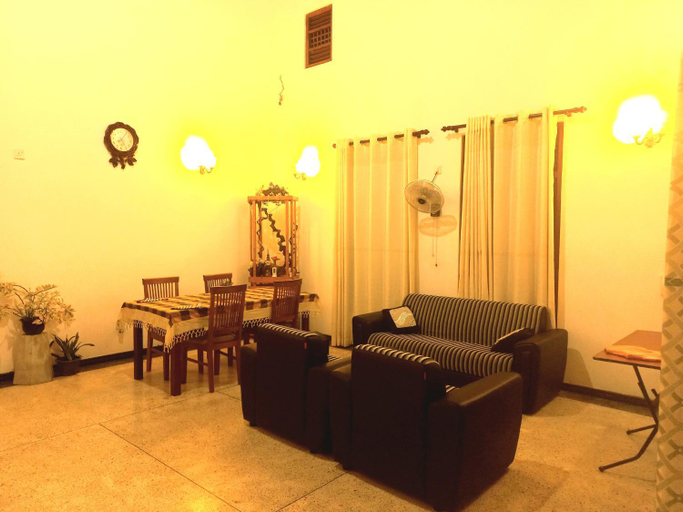 Others 4, Ommie Villa, Hikkaduwa