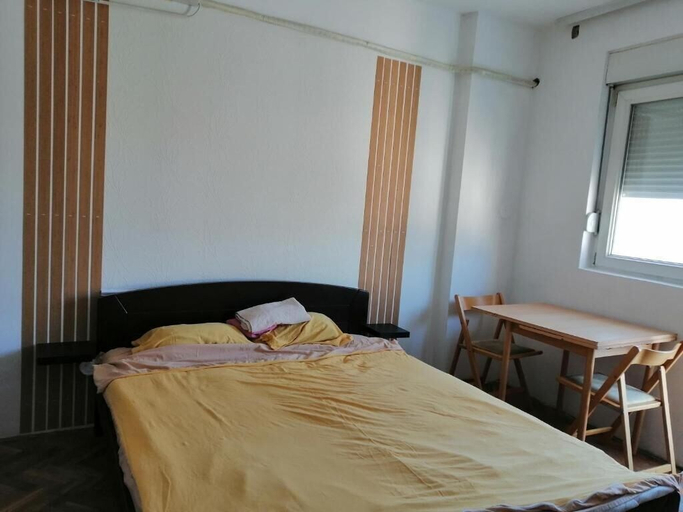Room 2, Tiny Little Flat, Belgrade