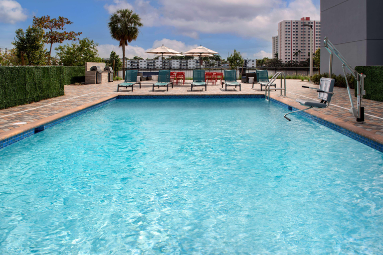 Sport & Beauty 4, Home2Suites by Hilton Miami Airport S. Blue Lagoon, Miami-Dade