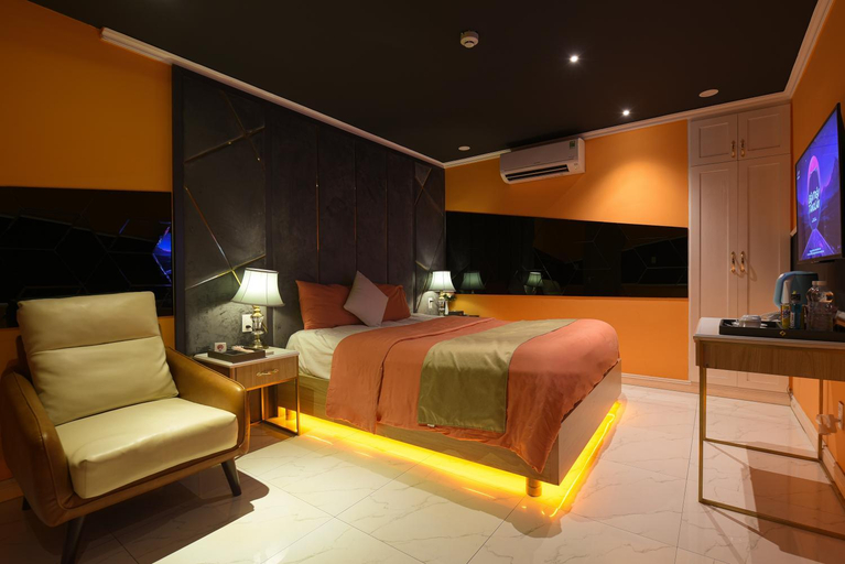 Others 5, Chiic House 1 - Khach san tinh yeu, Da Nang