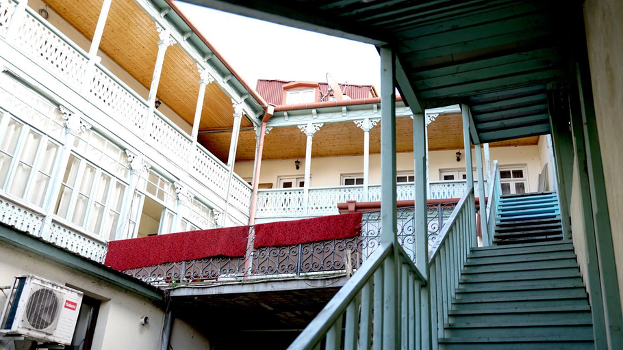 Others 3, Hostel Nino Tbilisi, Tbilisi