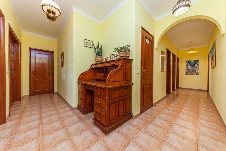 Others 4, P - Meia-Praia Seaview Guesthouse, Lagos