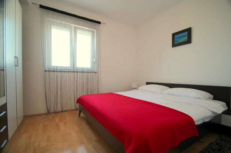 Others 3, 4 Star apartments with sea view in Zambratija, Umag