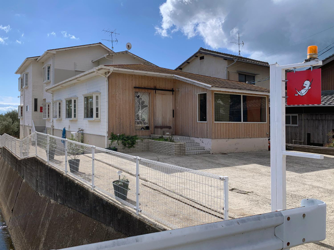 Others 2, HATN HAT Guesthouse ハッツンハットハウス, Shōdoshima