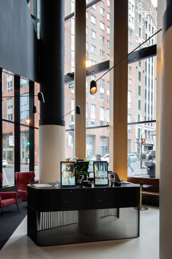 Public Area 3, Hotel Monville, Montréal