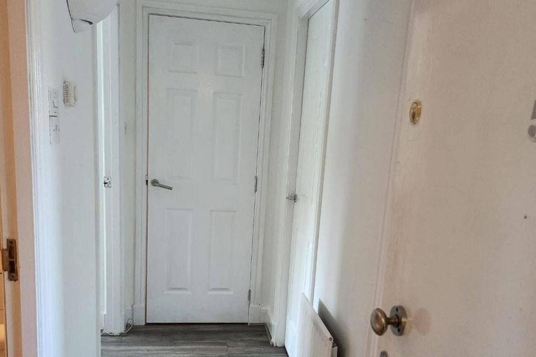 Interior, 2 Bedroom Apt - Stunning Views, Balcony, Parking, Edinburgh