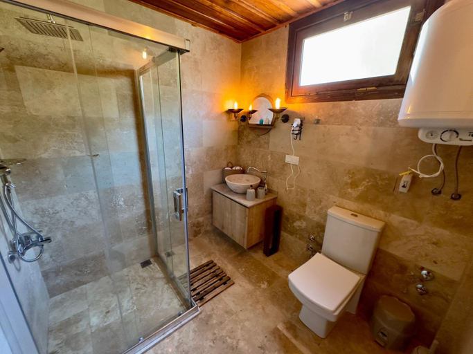 Bathroom 4, Cirkince Konak Sirince, Selçuk