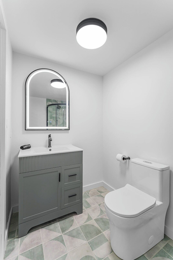 Bathroom 3, Ambler Hotel, Saratoga