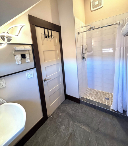 Bathroom 3, Tahoe Star Hotel, Nevada