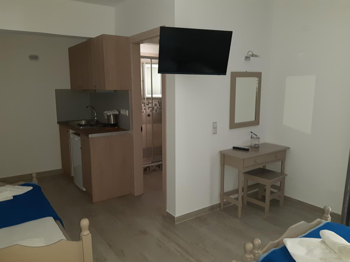 Others 5, Villa Pappas, Epirus
