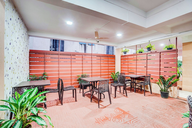 Restaurant 2, Fabhotel Atithi Regency Home Stay, Pune