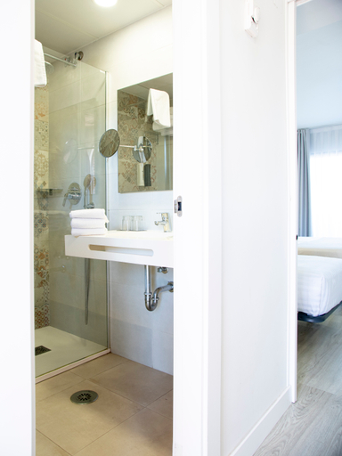 Bathroom 5, Hotel Boutique Calas de Alicante, Alicante