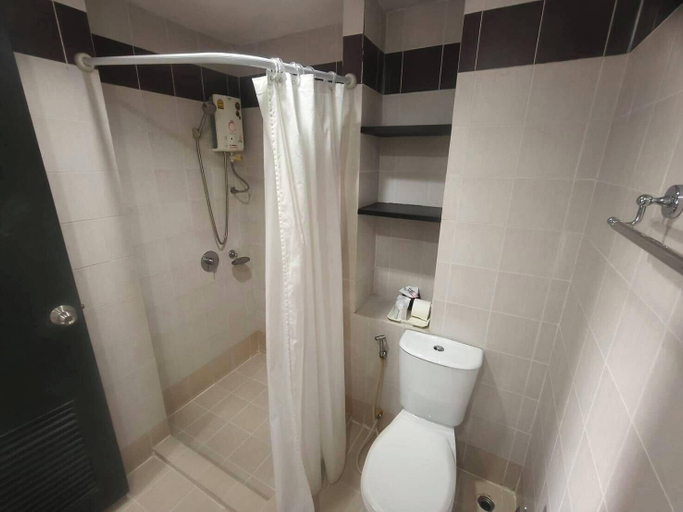 Bathroom 5, Ariya Inn Chiang Rai, Muang Chiang Rai