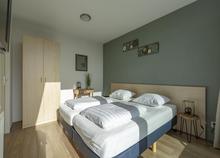 Bedroom 3, Apartment Near Groote Keeten Beach, Zijpe