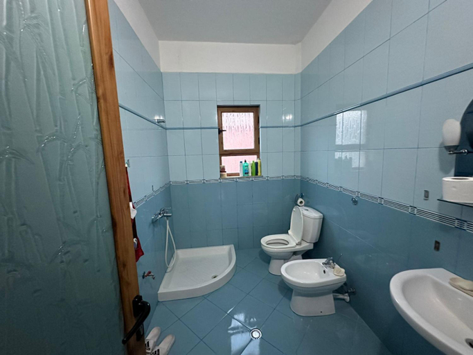 Others 5, Guest House Enea, Beratit