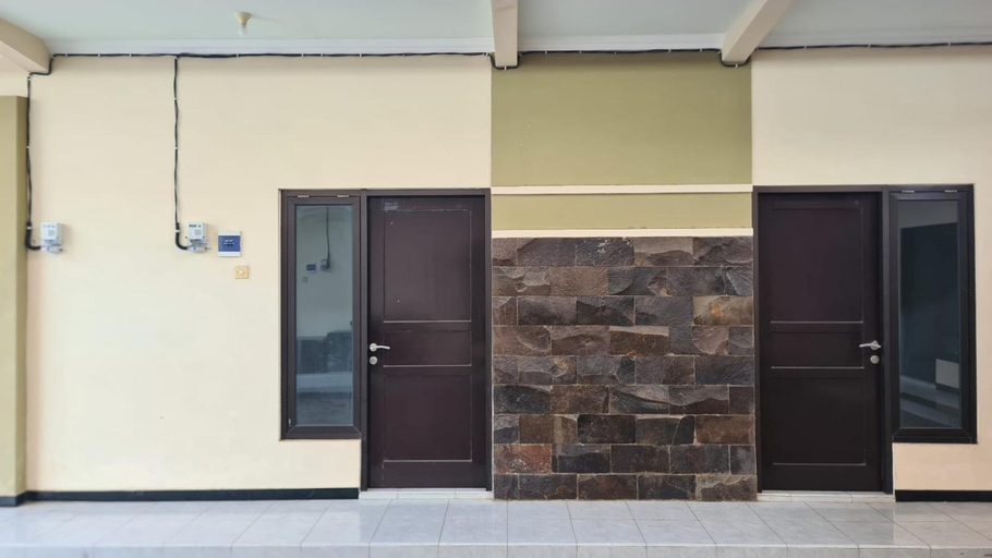 Others 3, Rumah Sri Pasti, Probolinggo