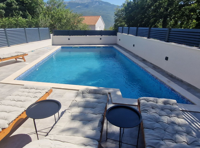 Sport & Beauty 3, Apartment Ivan With Pool, Zagvozd