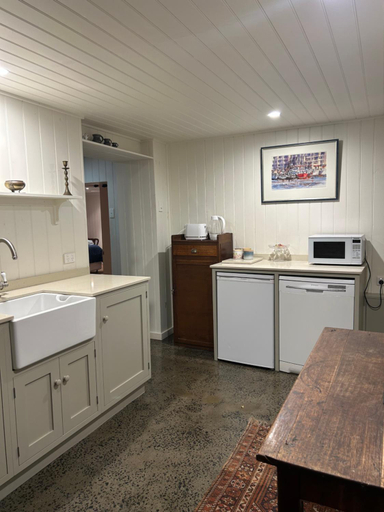 Others 5, Lumeah - Servant Quarters, Hobart