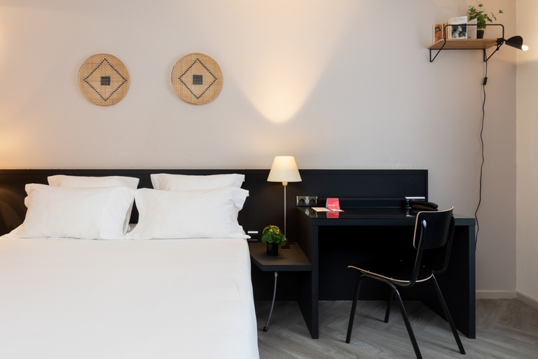 Bedroom 3, Hôtel Axotel (Ex Chromatics), Rhône