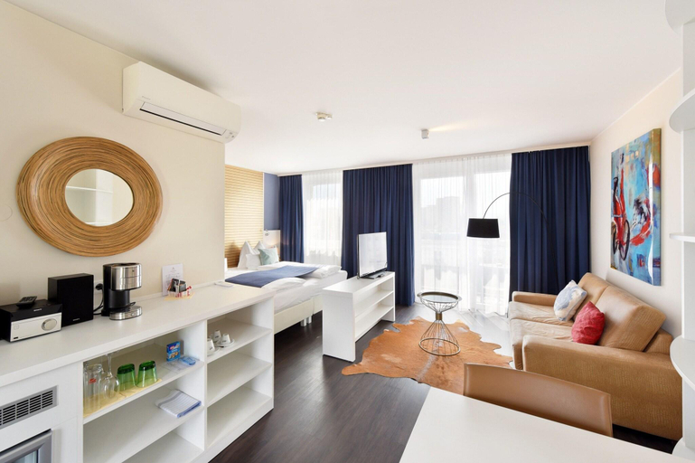 Bedroom 2, Amedia Luxury Suites Graz A Trademark By Wyndham, Graz