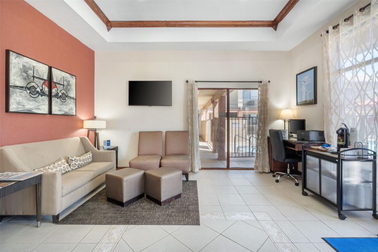 Public Area 3, Best Western Desert Winds, Kern