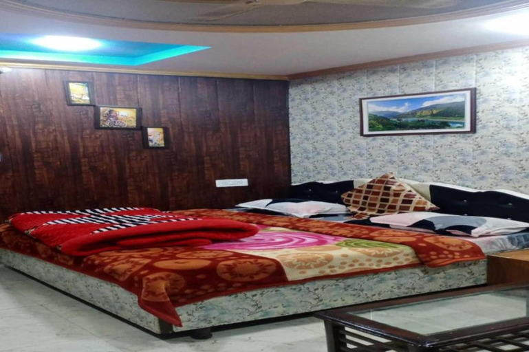 Bedroom 2, Goroomgo Wood Villa Palace Himachal Pradesh, Mandi