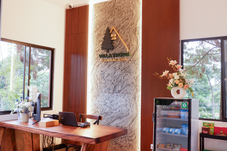 Public Area 2, Villa Tropis Hambalang, Bogor