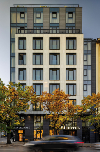 Exterior & Views 2, B1 Downtown Hotel, Stolichna