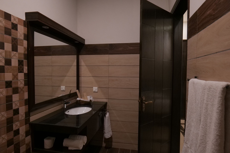 Bathroom 3, Xefan Hotels, Karachi
