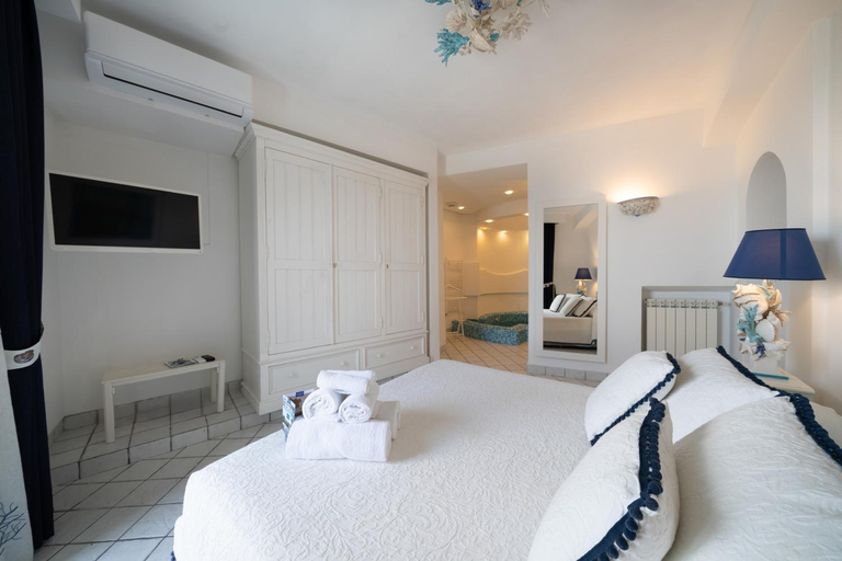 Bedroom 3, Relais Bijoux Ischia, Napoli