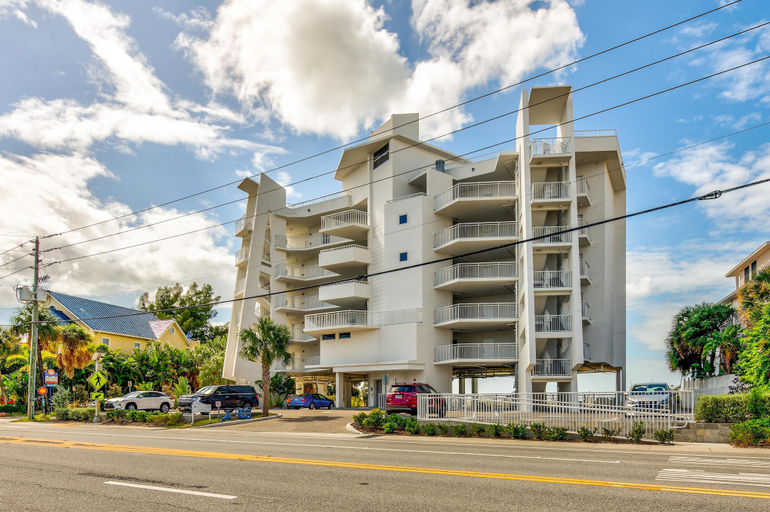 Others 2, Oceana 305 East, Pinellas
